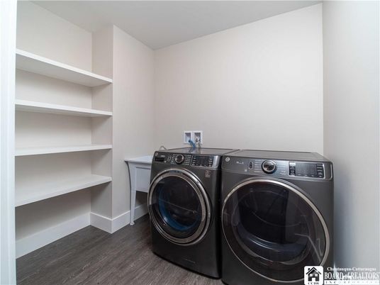 Interior, Washer, Wood Texture Flooring