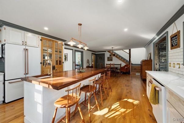 Dining room, Interior, Kitchen, Pendant Lights, Recessed Lighting, Wood Texture Flooring