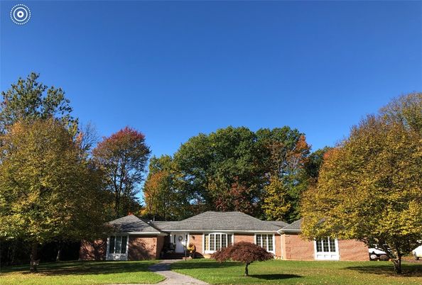Exterior, Facade, Brick Facade, Ranch