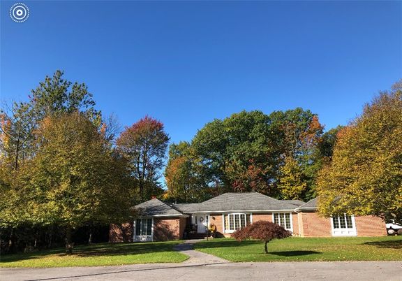 Exterior, Facade, Brick Facade, Ranch