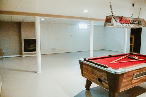 Billiard Table, Game Room, Interior, Recessed Lighting