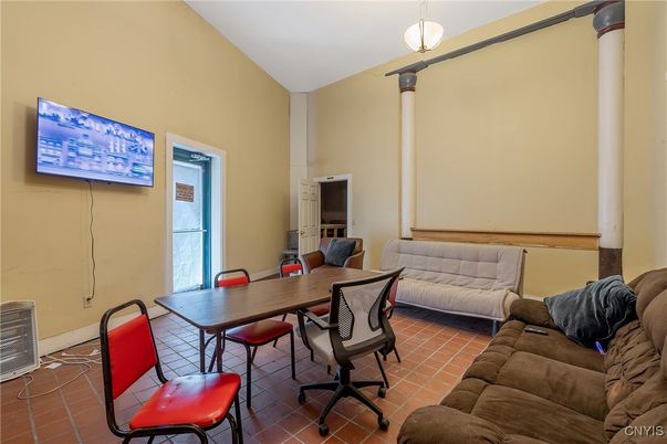 Dining room, Interior