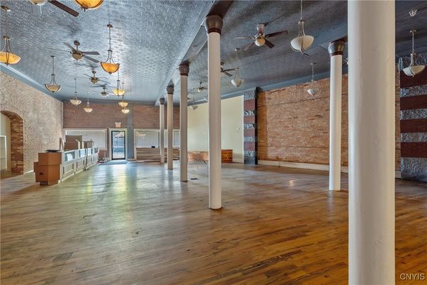 Interior, Pendant Lights, Stone Walls, Wood Texture Flooring