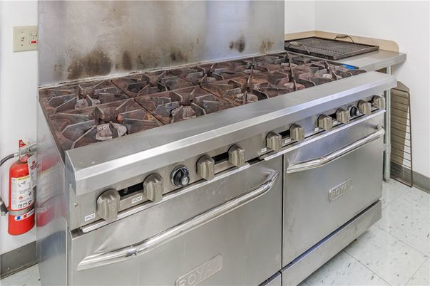 Interior, Stainless Steel Appliances