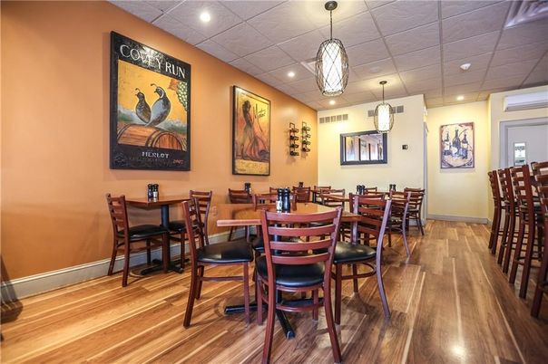 Dining room, Interior, Pendant Lights, Recessed Lighting, Wood Texture Flooring