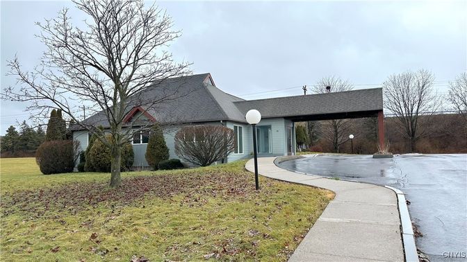 Backyard, Exterior, Facade, Cape Cod