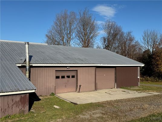 Detached Garage, Exterior