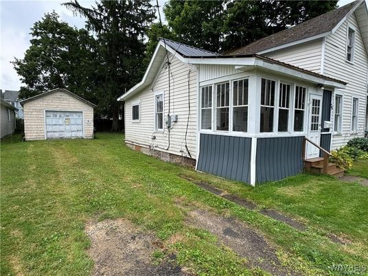 Backyard, Detached Garage, Exterior