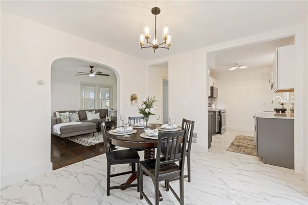 Chandelier, Dining room, Interior, Kitchen, Living room, Marble, Pendant Lights