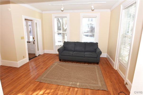Interior, Pendant Lights, Wood Texture Flooring