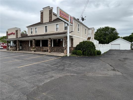 Detached Garage, Exterior, Facade, American Foursquare