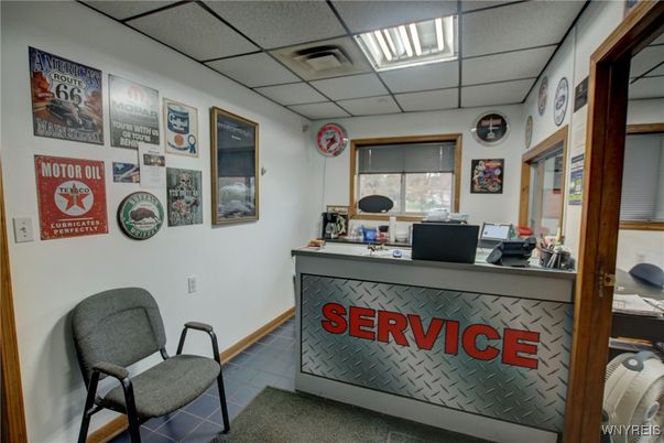 Home Office, Interior