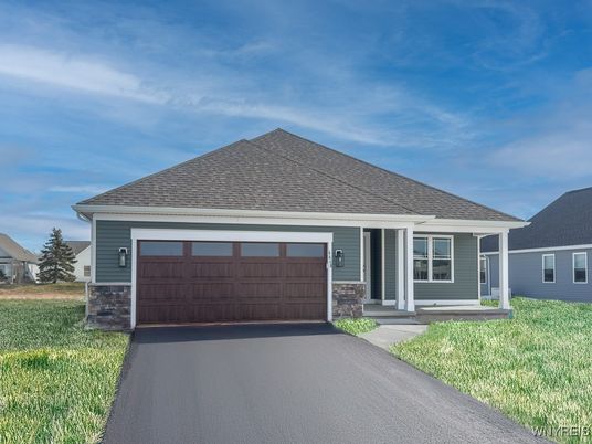 Attached, Exterior, Facade, Ranch