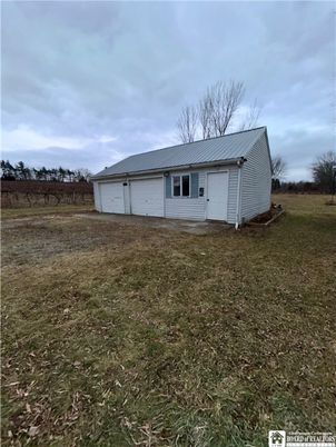 Backyard, Detached Garage, Exterior