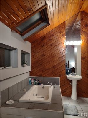 Bathroom, Interior, Wooden Ceilings, Wooden Walls