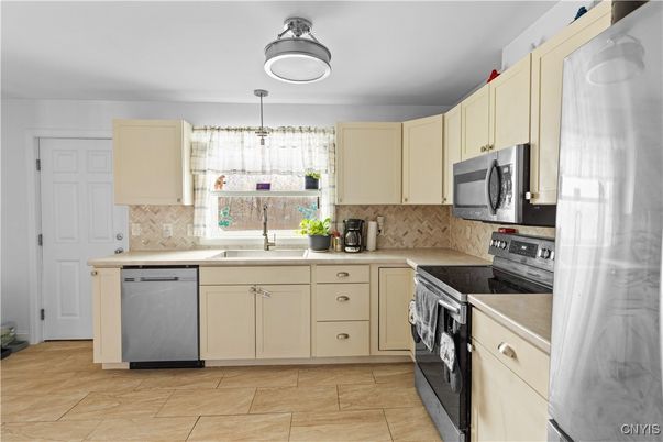 Chandelier, Interior, Kitchen, Stainless Steel Appliances