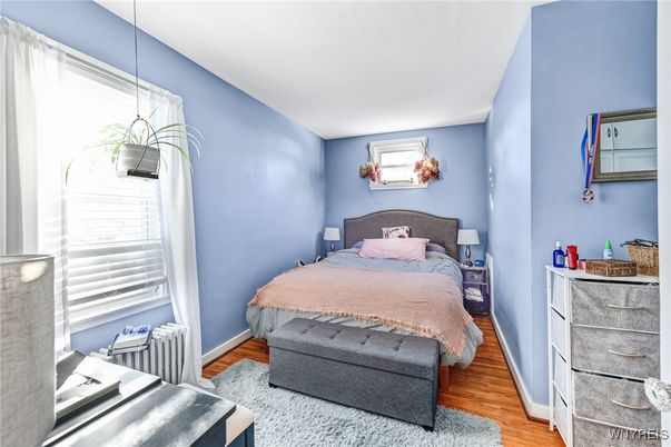 Bedroom, Interior, Pendant Lights, Wood Texture Flooring