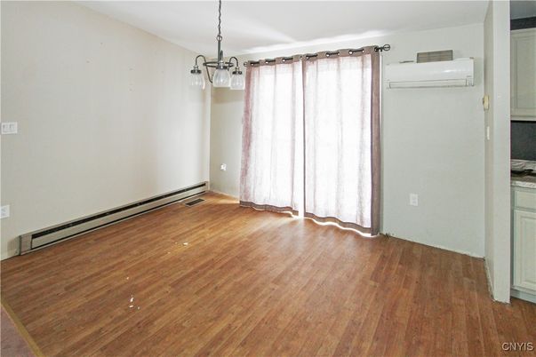 Empty room, Interior, Pendant Lights, Wood Texture Flooring