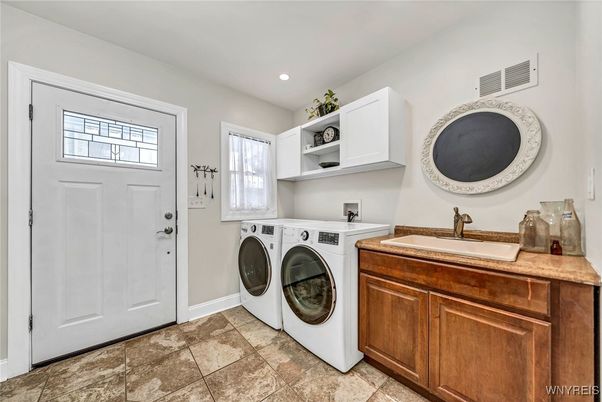 Interior, Recessed Lighting, Washer