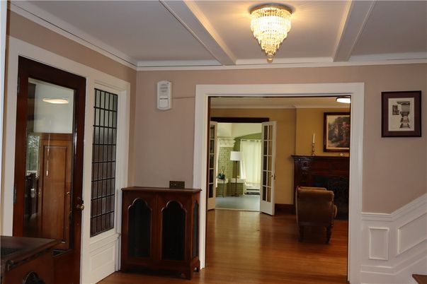 Chandelier, Interior, Wood Texture Flooring