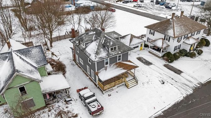 Exterior, Drone