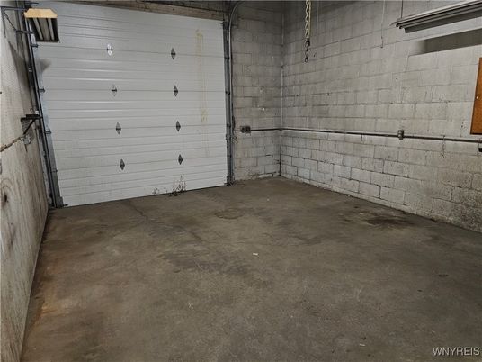 Garage, Interior, Stone Walls