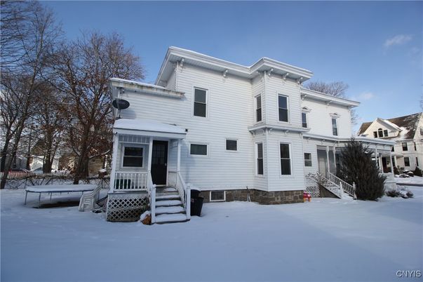 Backyard, Exterior, Facade, Queen Anne Victorian