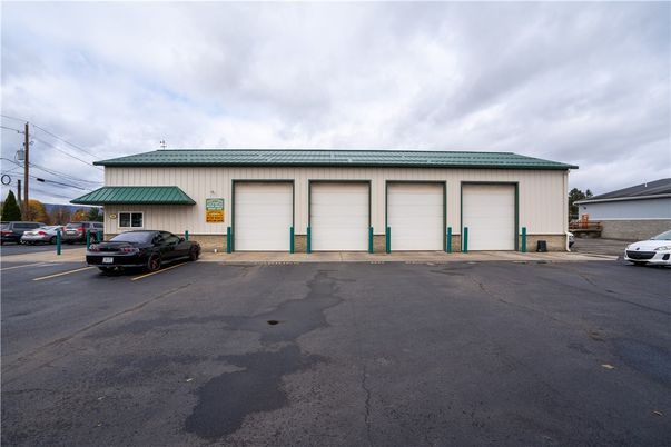 Detached Garage, Exterior
