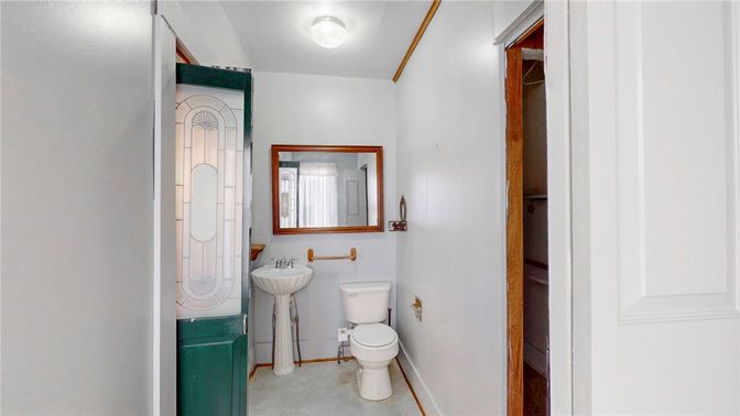 Bathroom, Interior