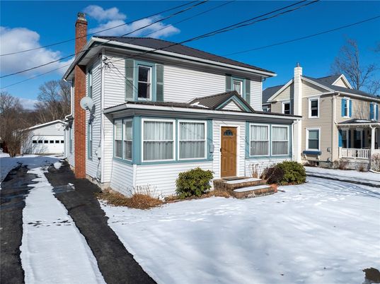 Detached Garage, Exterior, Facade, American Foursquare