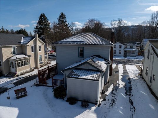 Exterior, Drone
