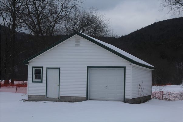 Detached Garage, Exterior