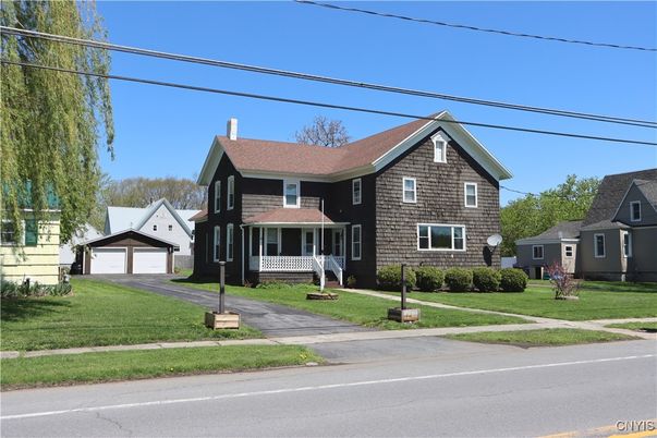 Detached Garage, Exterior, Facade, Brick Traditional