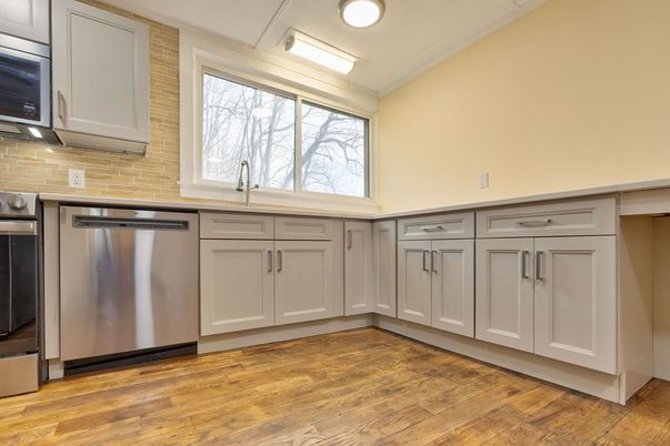 Interior, Kitchen, Stainless Steel Appliances, Wood Texture Flooring