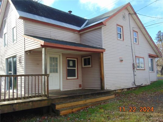 Exterior, Facade, None