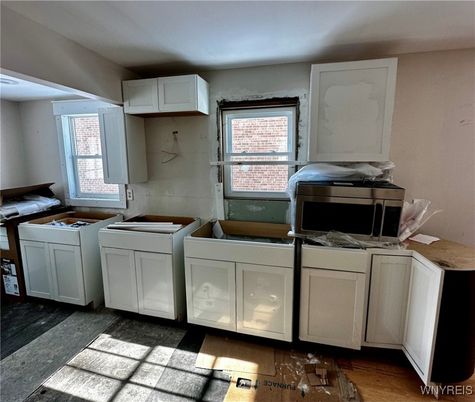 Interior, Washer, Wood Texture Flooring