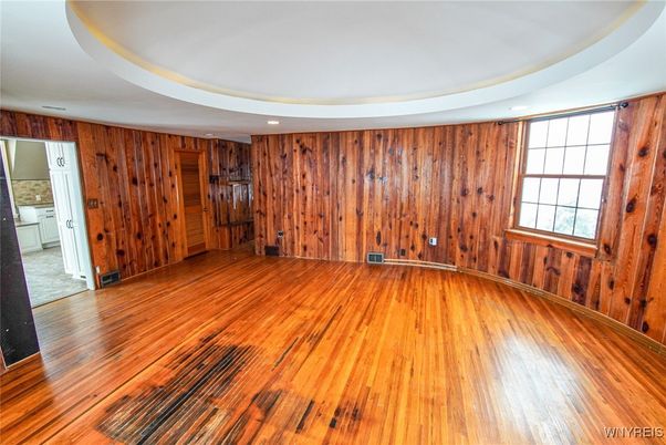 Empty room, Interior, Recessed Lighting, Wood Texture Flooring, Wooden Walls