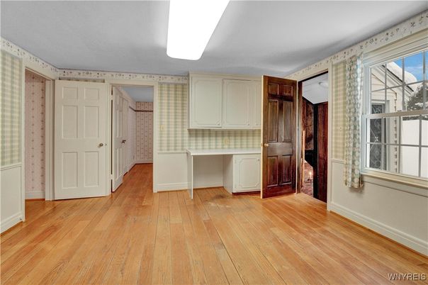 Interior, Kitchen, Washer, Wood Texture Flooring