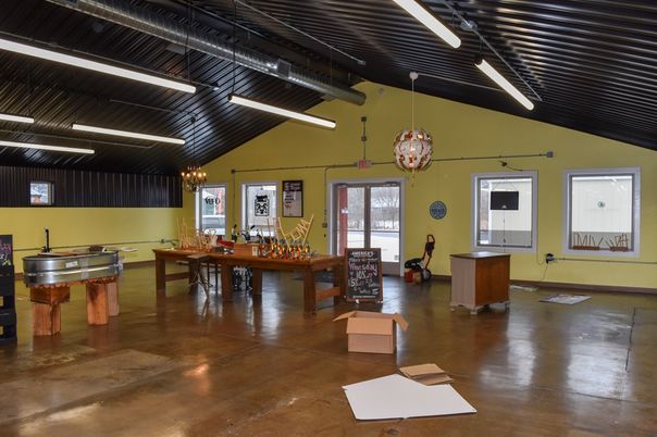 Chandelier, Dining room, Interior, Pendant Lights