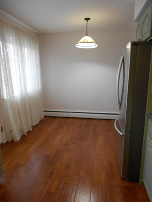 Interior, Pendant Lights, Wood Texture Flooring