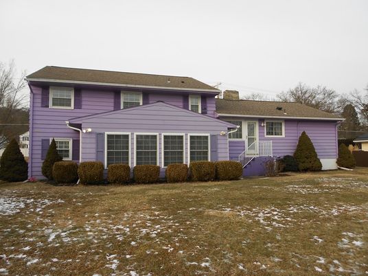 Backyard, Exterior, Facade, Split Level