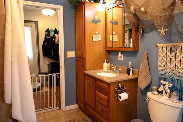 Bathroom, Interior