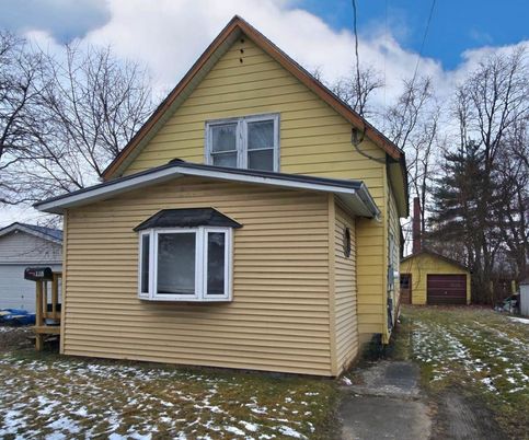 Detached Garage, Exterior