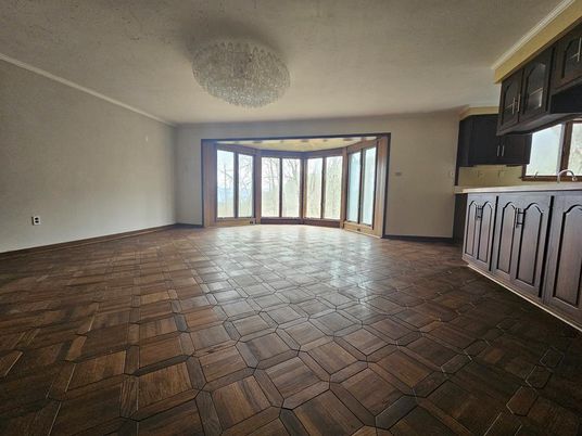 Chandelier, Empty room, Interior, Kitchen