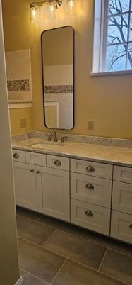Bathroom, Dual Sink Vanities, Interior