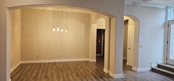 Interior, Pendant Lights, Wood Texture Flooring