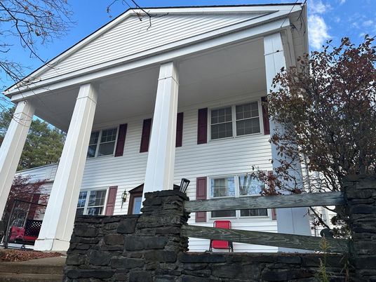 Exterior, Facade, Queen Anne Victorian
