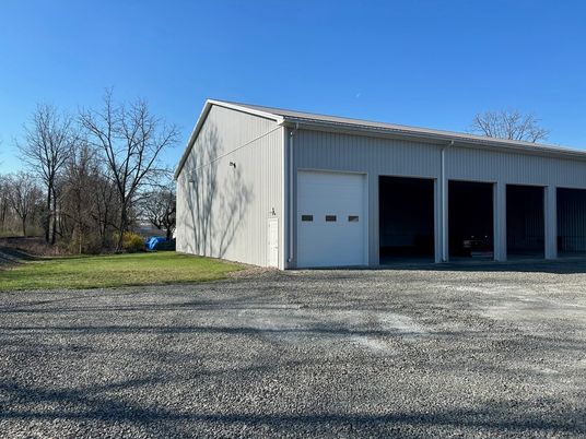 Detached Garage, Exterior