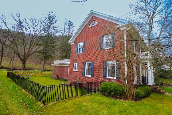 Exterior, Facade, Brick Facade, Brick Traditional
