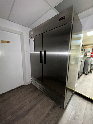 Elevator, Interior, Wood Texture Flooring